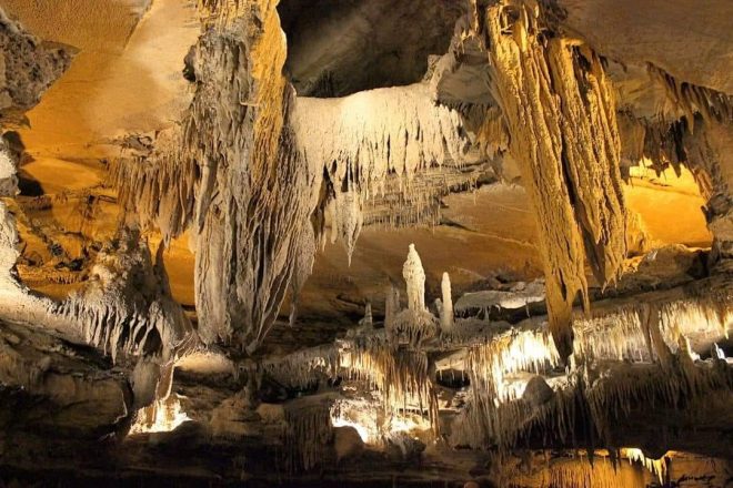 Squire Boone Caverns